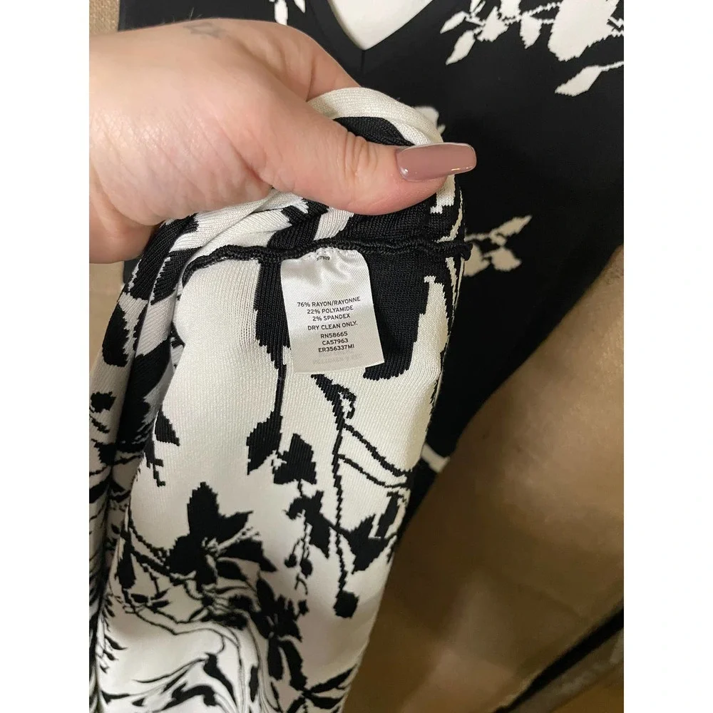 Emerson Rose Black White Floral V Neck Dress -XL - Picture 5 of 6